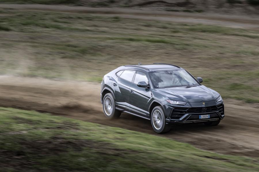  Lamborghini Urus Off-Road Package 2018 года  (NA) (фото 3 из 11)
